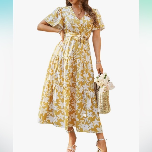 NWOT-Simplee Apparel Gold and White Floral Maxi Dress - Picture 1 of 15